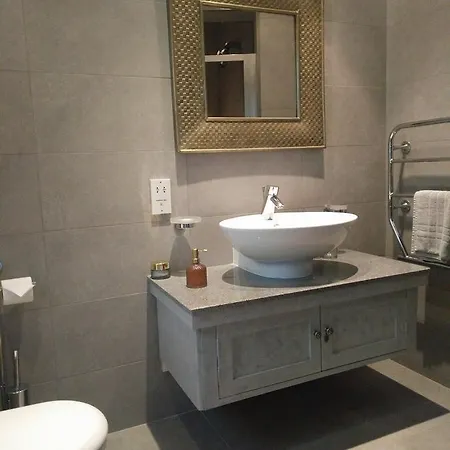 St. Agatha's Bastion 別荘 *