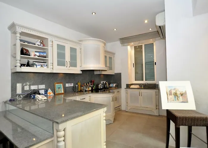 St. Agatha's Bastion Tatil Evi *